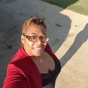 Meet your Posher, Stacy